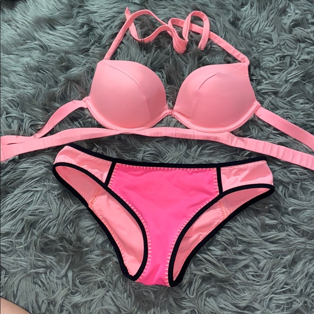 DISCONTINUED Victoria’s Secret Bikini